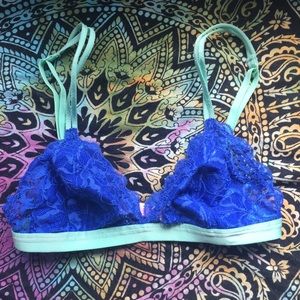 Victoria's Secret Date Triangle Bralette XS